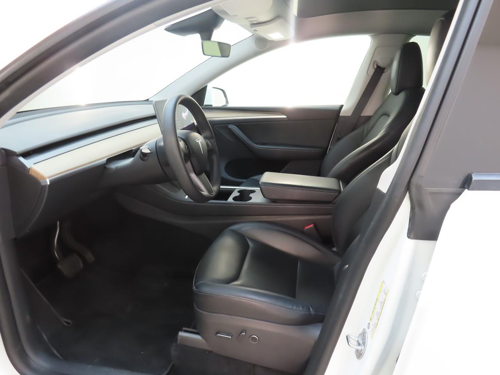 Foto 8 van Tesla Model Y