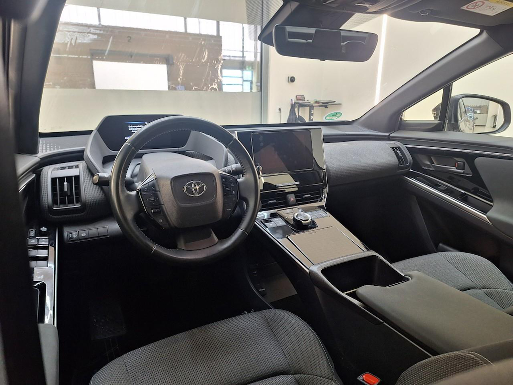 Foto 5 van Toyota bZ4X