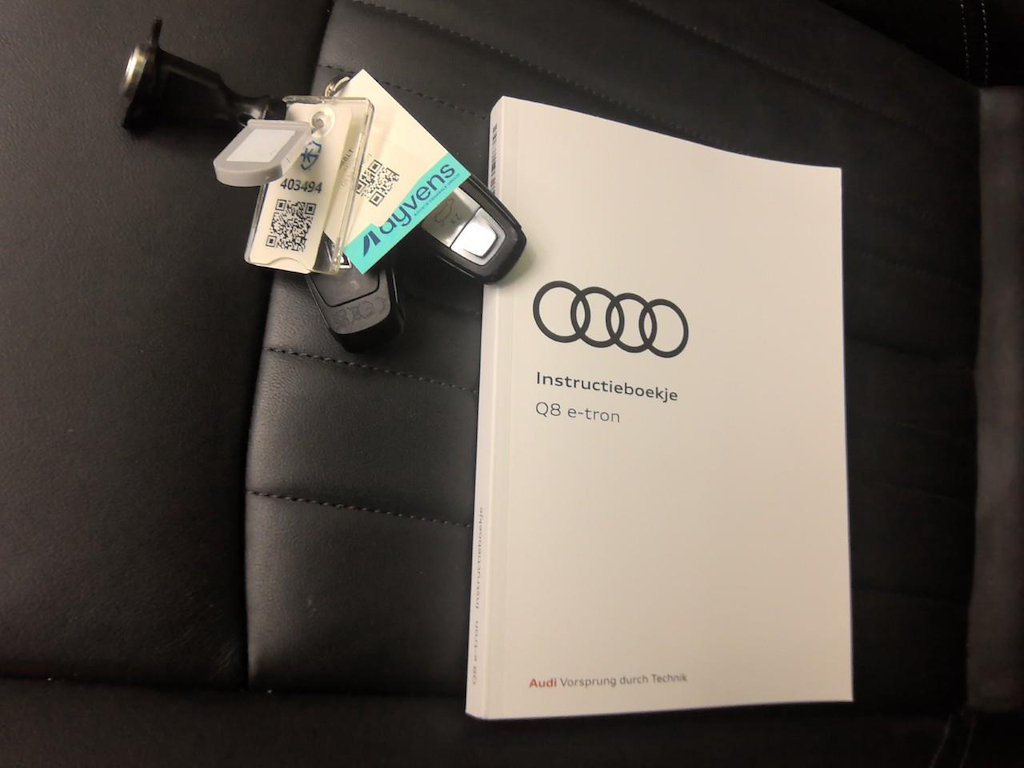 Foto 20 van Audi Q8