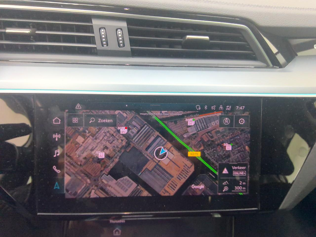 Foto 23 van Audi Q8