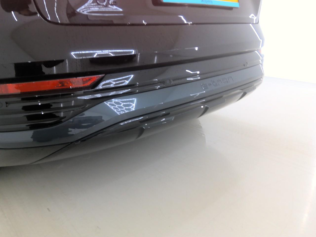 Foto 30 van Audi Q8