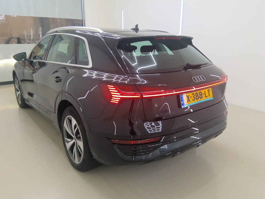 Foto 6 van Audi Q8