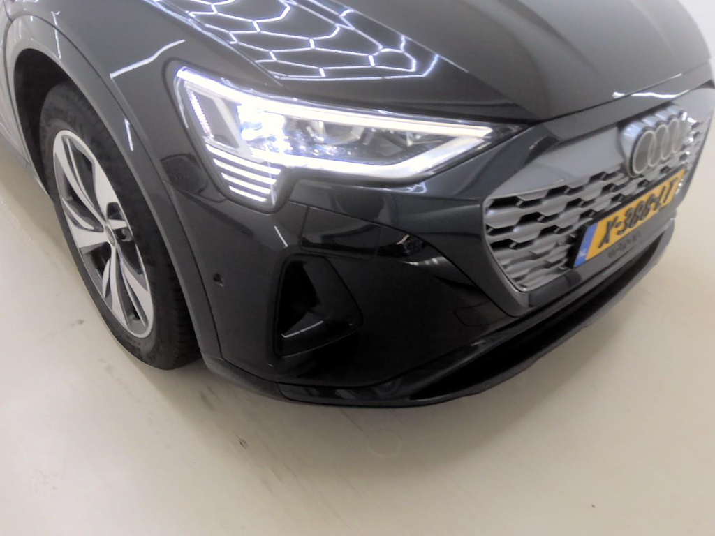 Foto 34 van Audi Q8