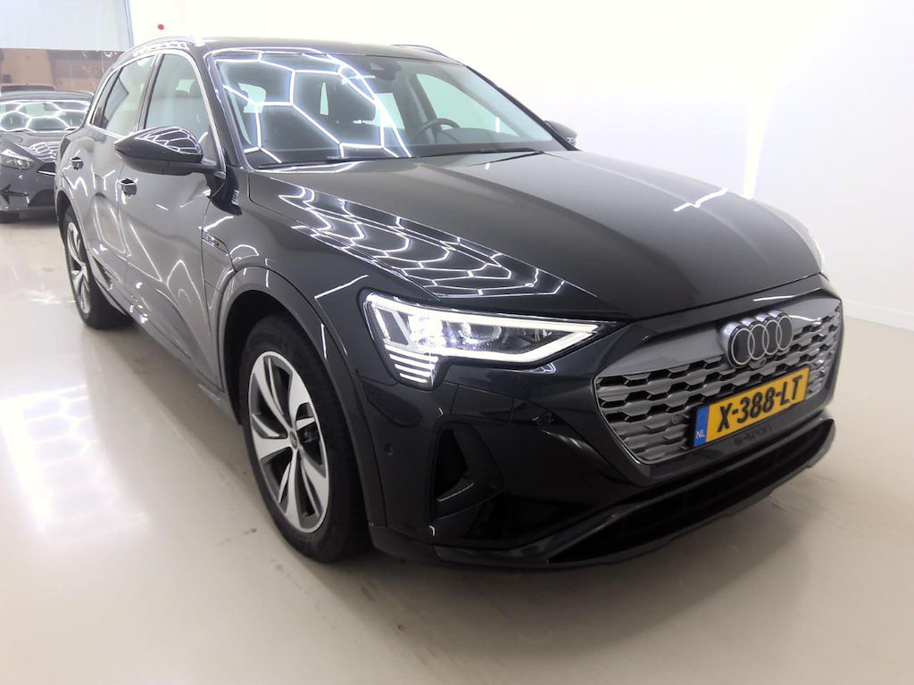 Foto 7 van Audi Q8