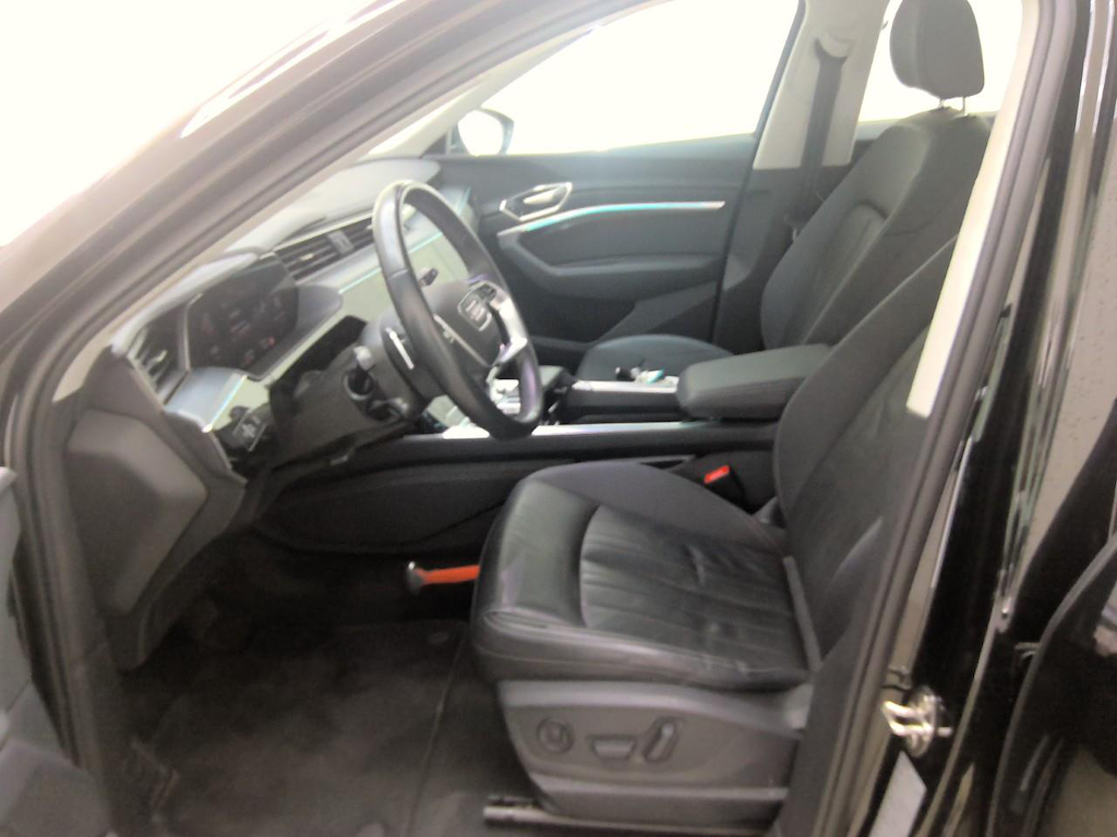 Foto 8 van Audi Q8