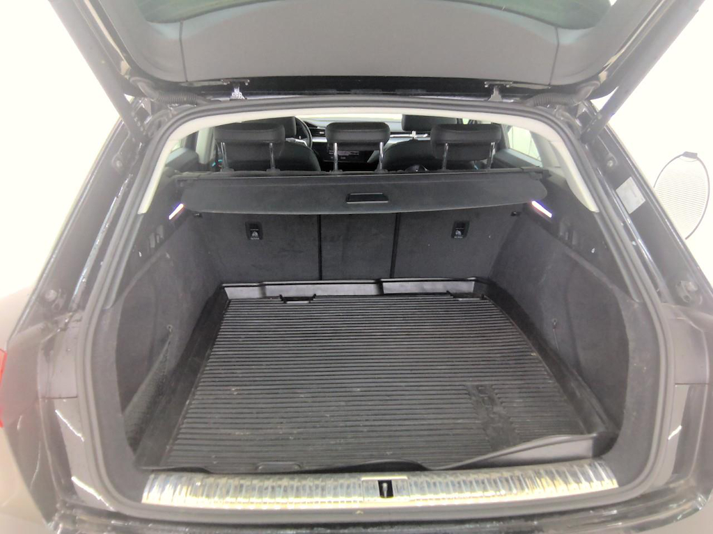 Foto 10 van Audi Q8