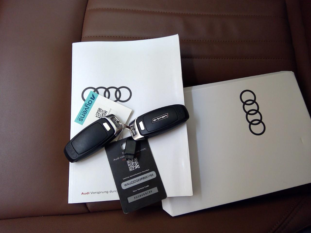 Foto 12 van Audi Q8 e-tron sportback