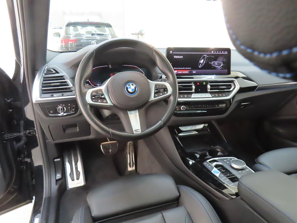 Foto 10 van BMW ix3