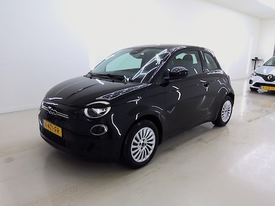 Kaufe FIAT 500e bei Ayvens Carmarket