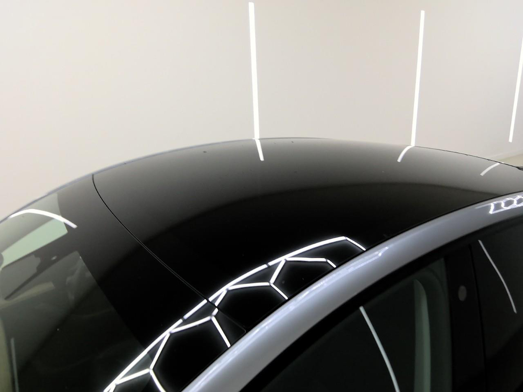 Foto 17 van Tesla Model Y