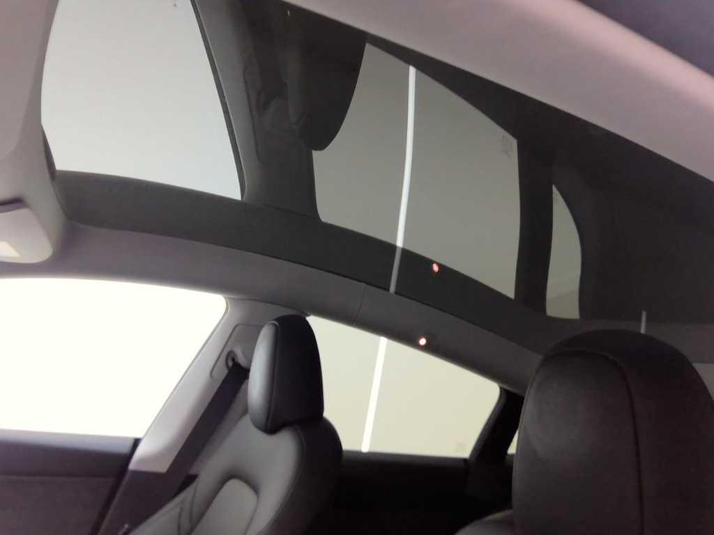 Foto 18 van Tesla Model Y