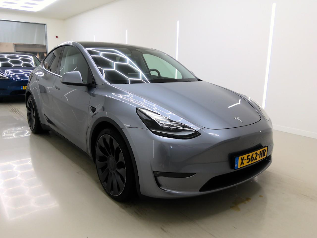 Foto 6 van Tesla Model Y