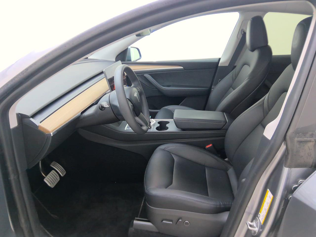 Foto 7 van Tesla Model Y