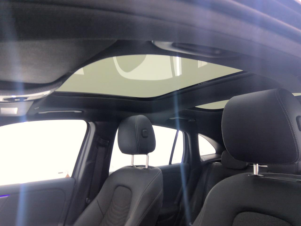 Foto 20 van Mercedes EQA