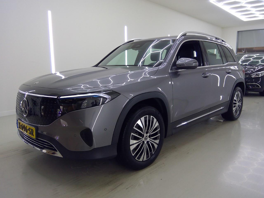 Foto 3 van Mercedes EQB