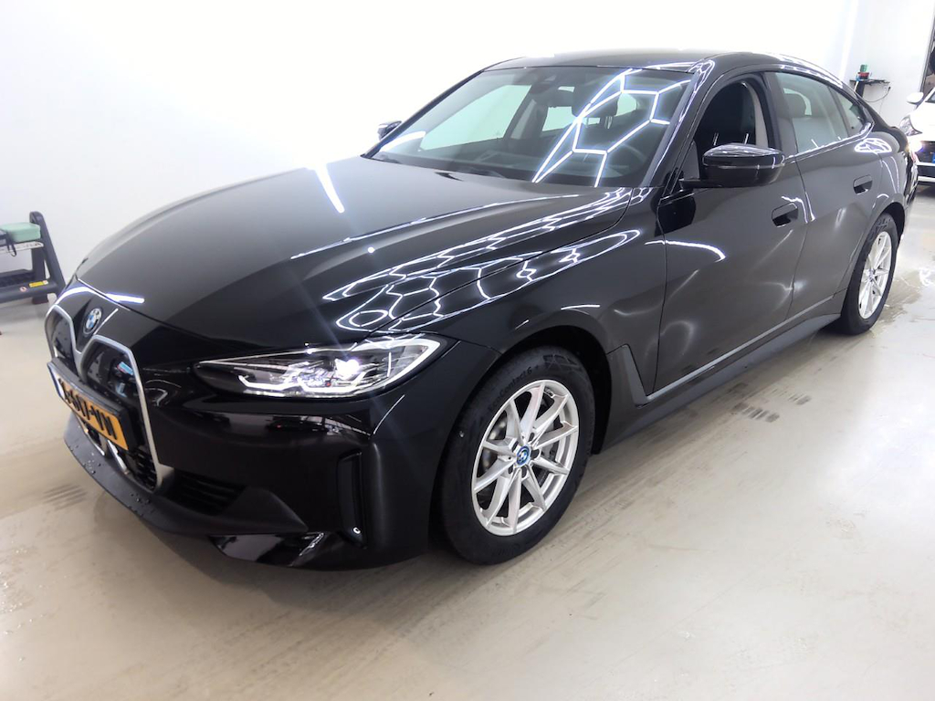 Foto 2 van BMW i4