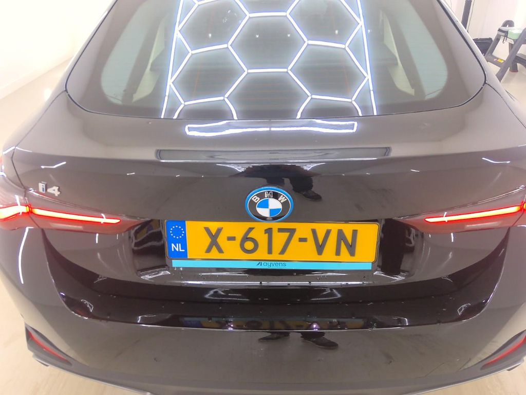 Foto 24 van BMW i4