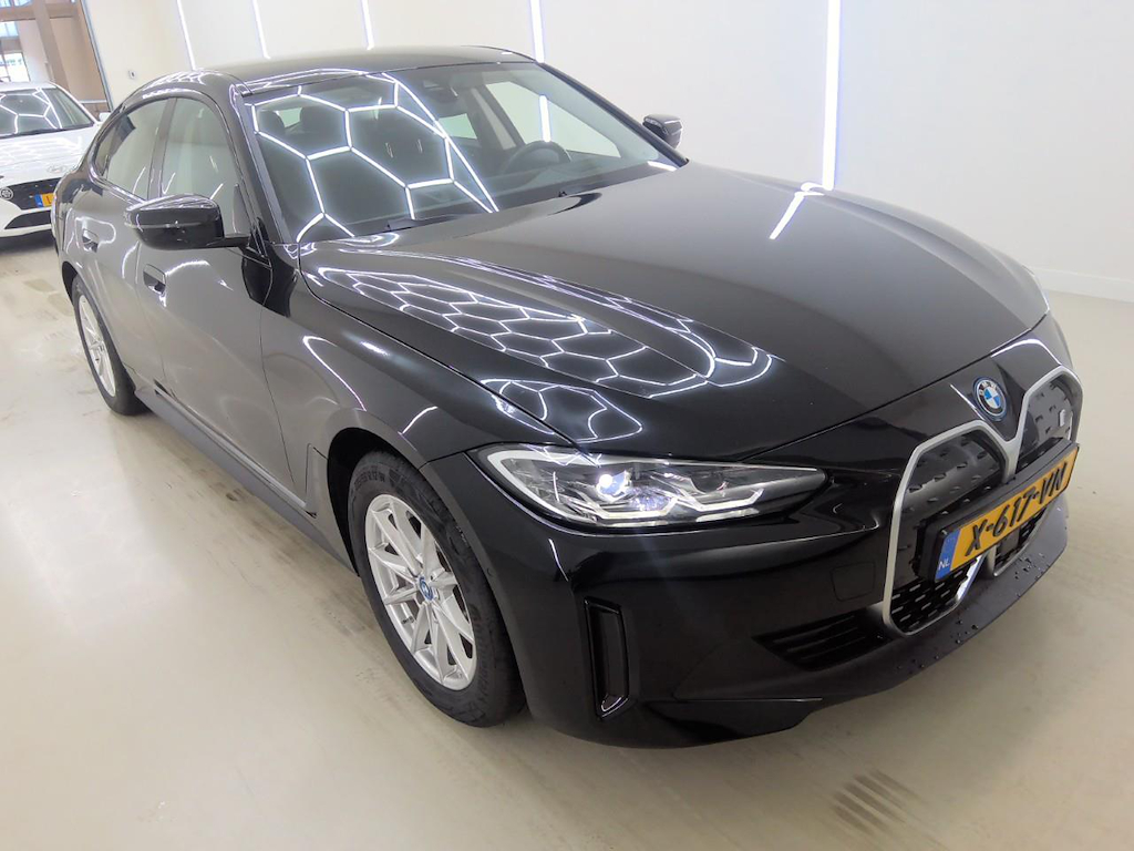 Foto 6 van BMW i4