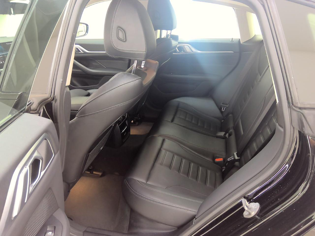 Foto 9 van BMW i4