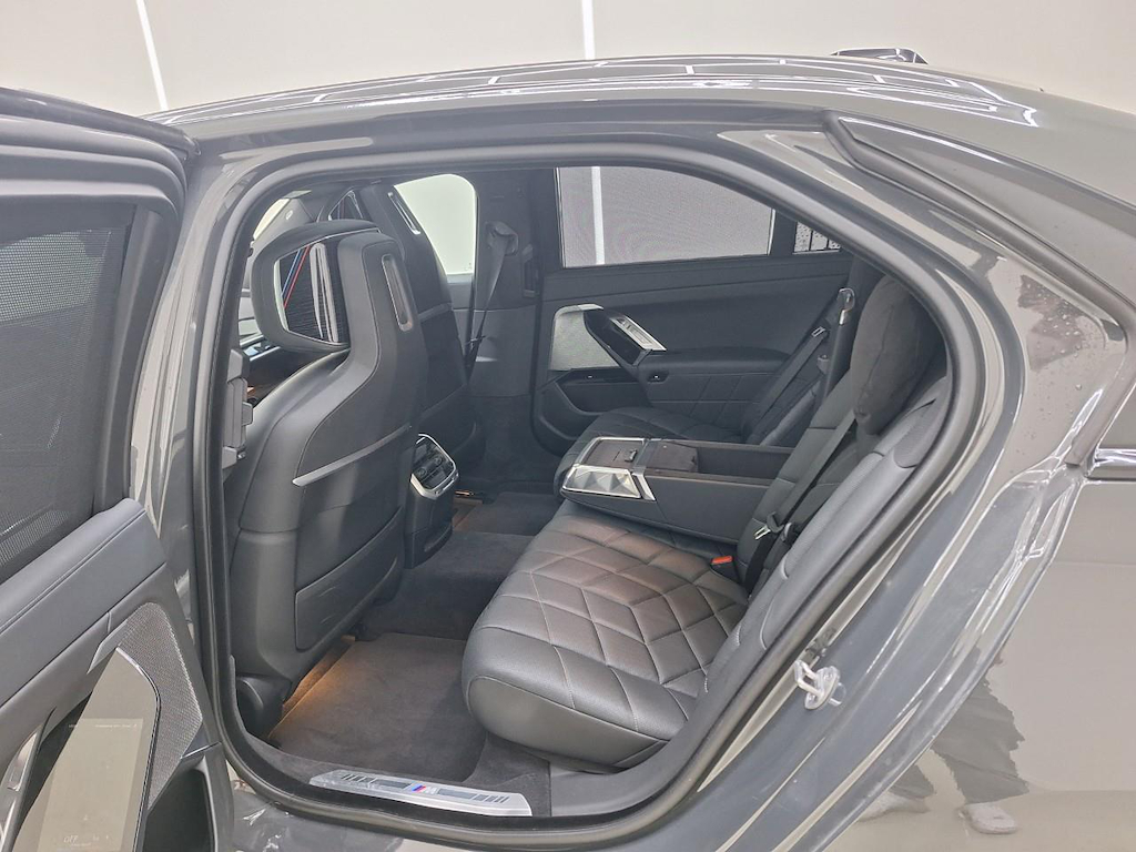 Foto 17 van BMW i7