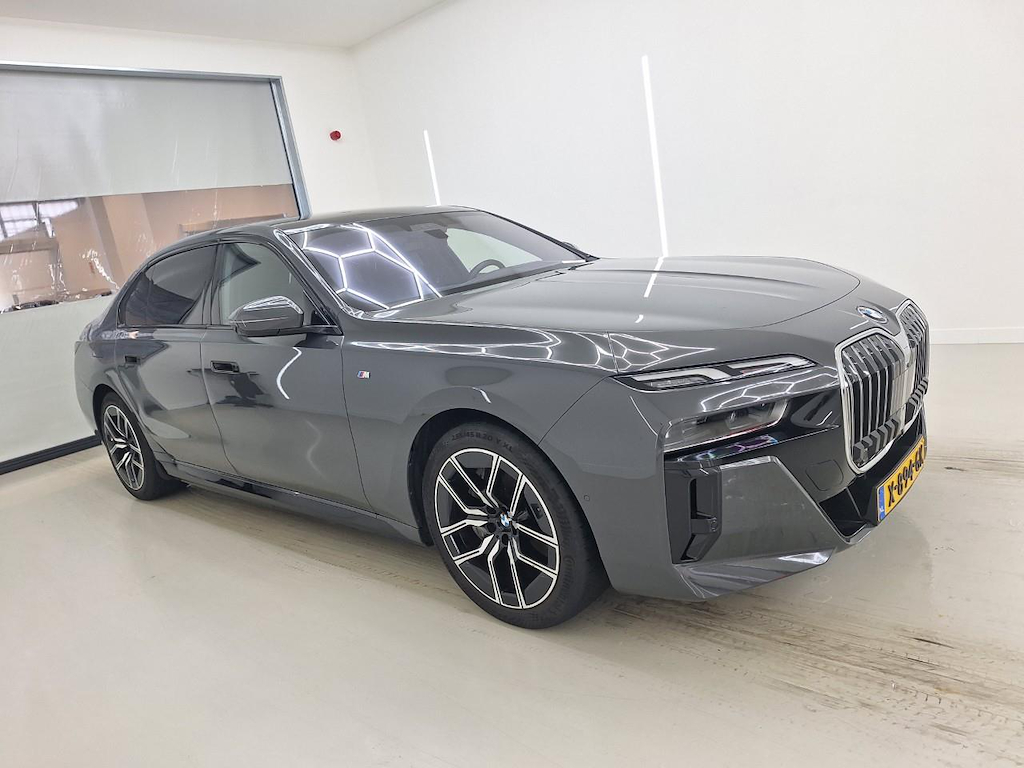 Foto 4 van BMW i7