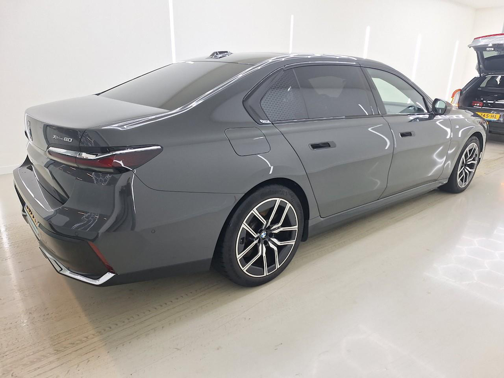 Foto 7 van BMW i7