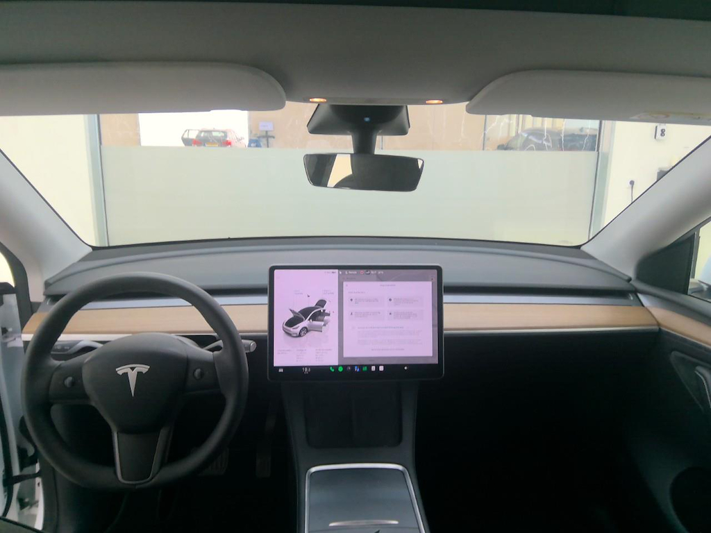 Foto 4 van Tesla Model Y