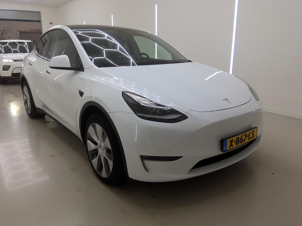 Foto 7 van Tesla Model Y