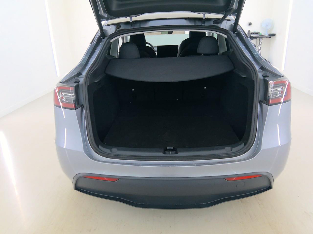 Foto 10 van Tesla Model Y