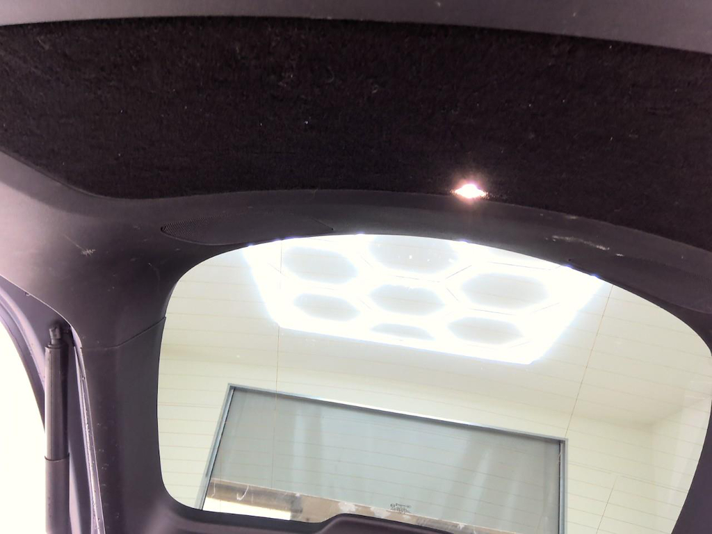 Foto 26 van Tesla Model Y