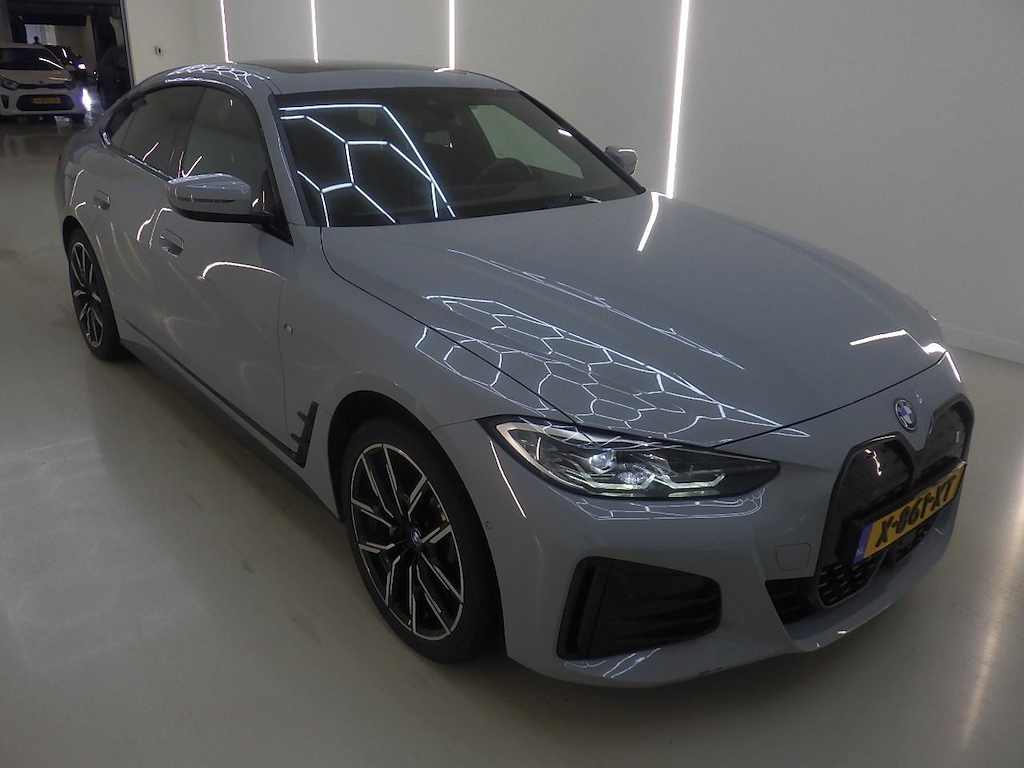 Foto 10 van BMW i4