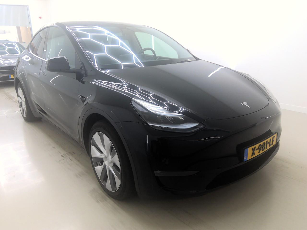 Foto 7 van Tesla Model Y