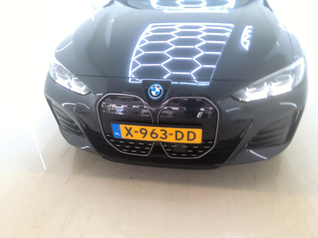 Foto 29 van BMW i4