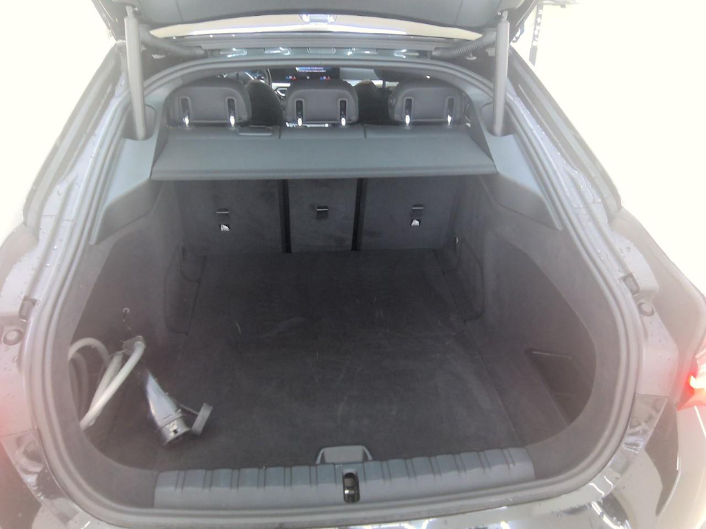 Foto 10 van BMW i4