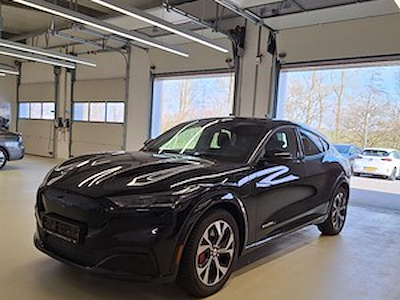 Kaufe FORD MUSTANG MACH-E BEV 99KWH EXT.  bei Ayvens Carmarket