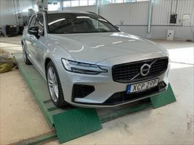 Köp VOLVO V60 på Ayvens Carmarket