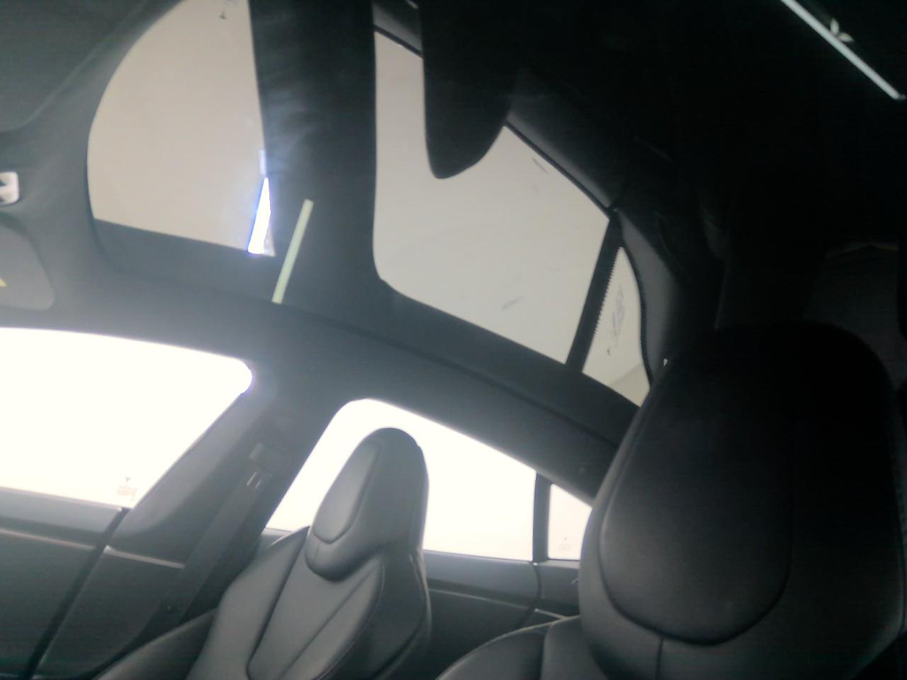 Photo 13 of Tesla Model S