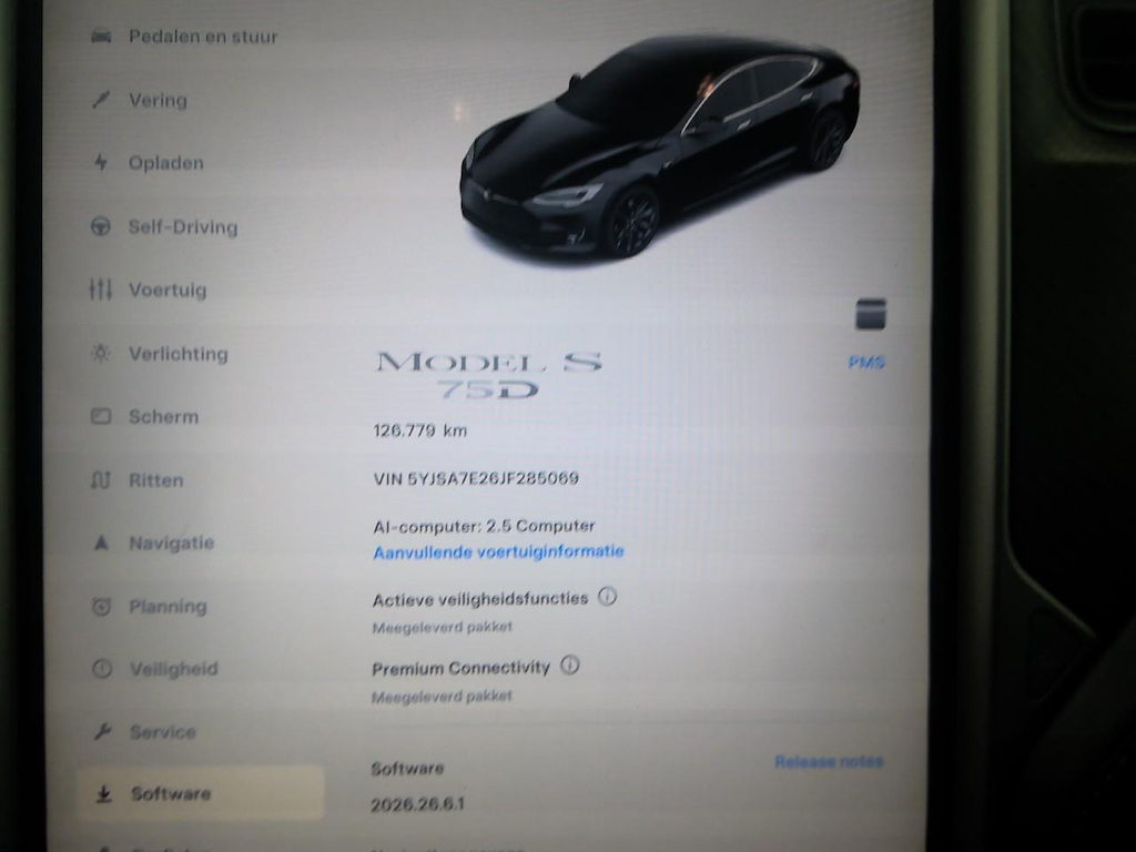 Photo 4 of Tesla Model S