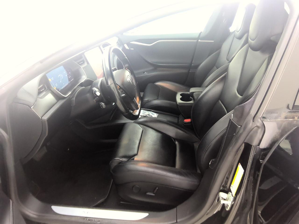 Photo 7 of Tesla Model S