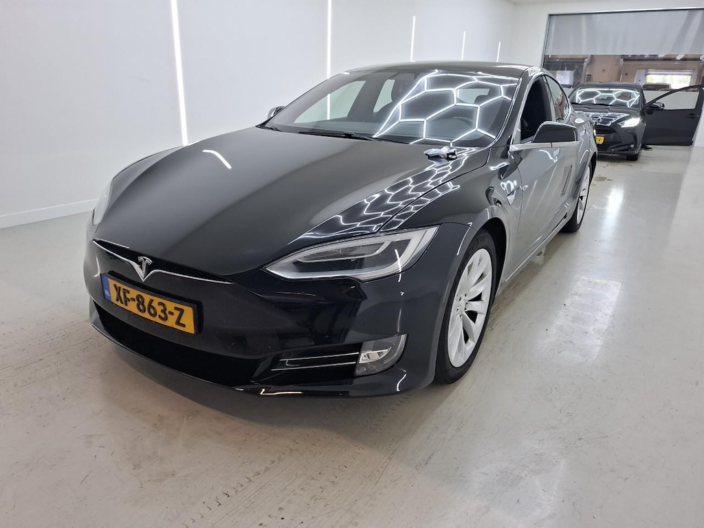 Foto 2 van Tesla Model S