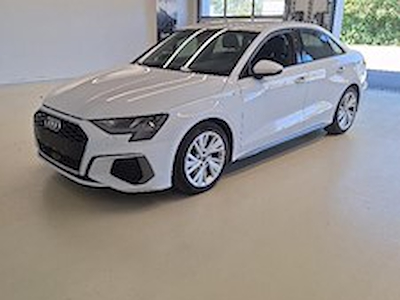 Kaufe AUDI A3 LIMOUSINE 2.0 35 TDI S TRON bei Ayvens Carmarket