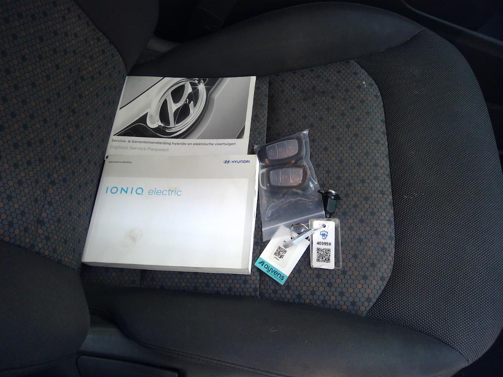 Foto 15 van Hyundai Ioniq