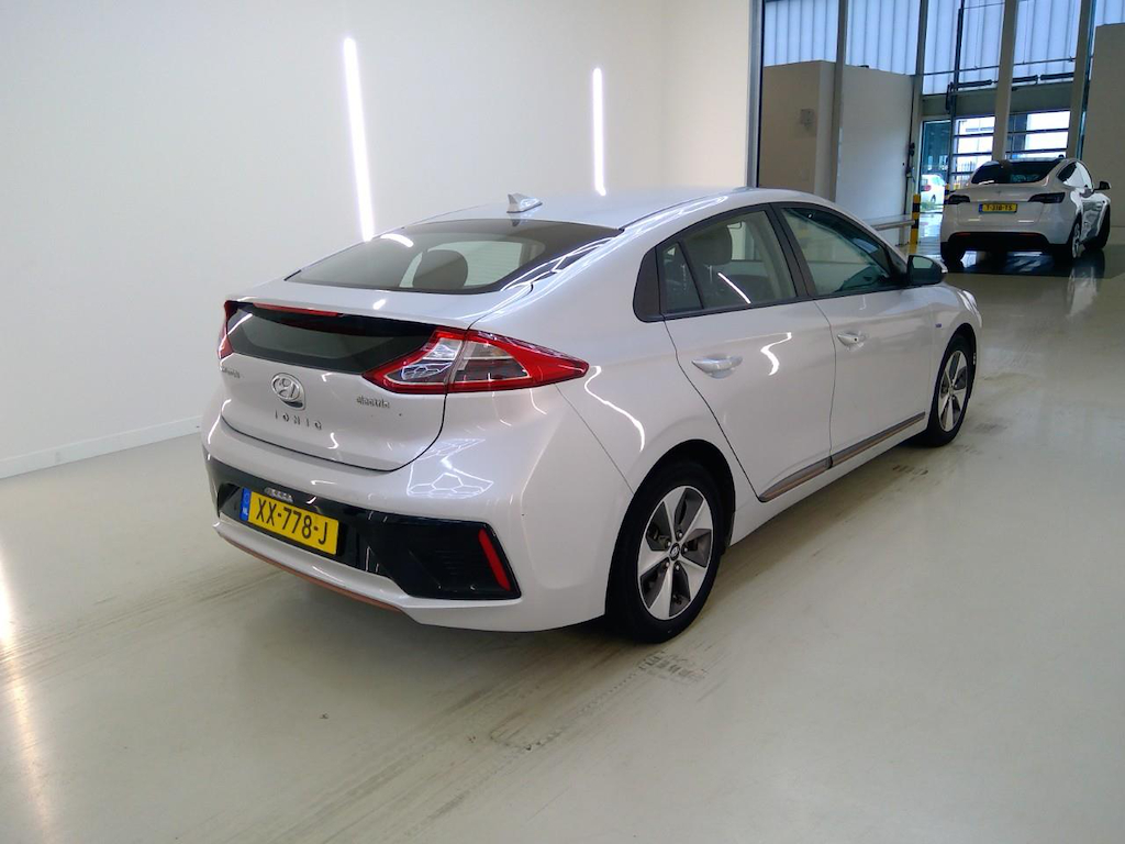 Foto 3 van Hyundai Ioniq