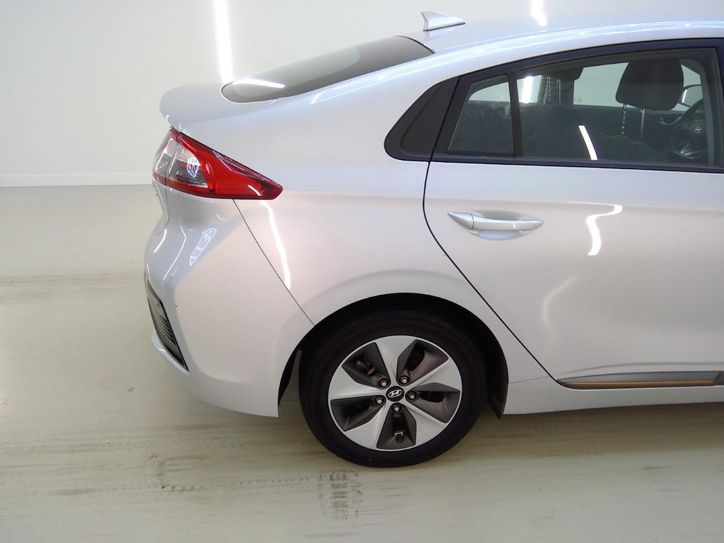 Foto 35 van Hyundai Ioniq