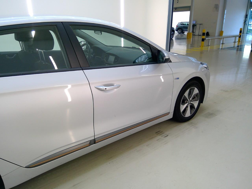 Foto 36 van Hyundai Ioniq