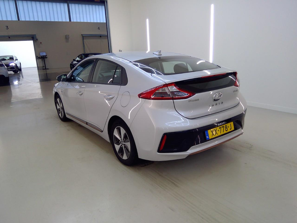 Foto 6 van Hyundai Ioniq