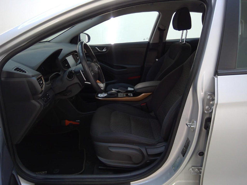 Foto 8 van Hyundai Ioniq