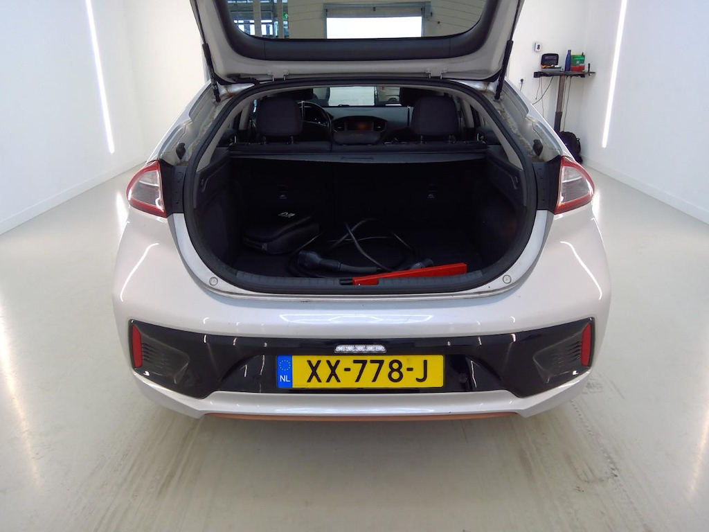 Foto 10 van Hyundai Ioniq