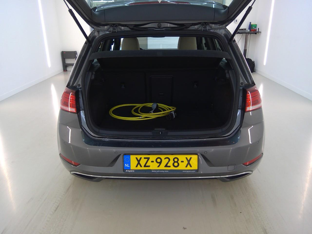 Foto 10 van Volkswagen E-Golf