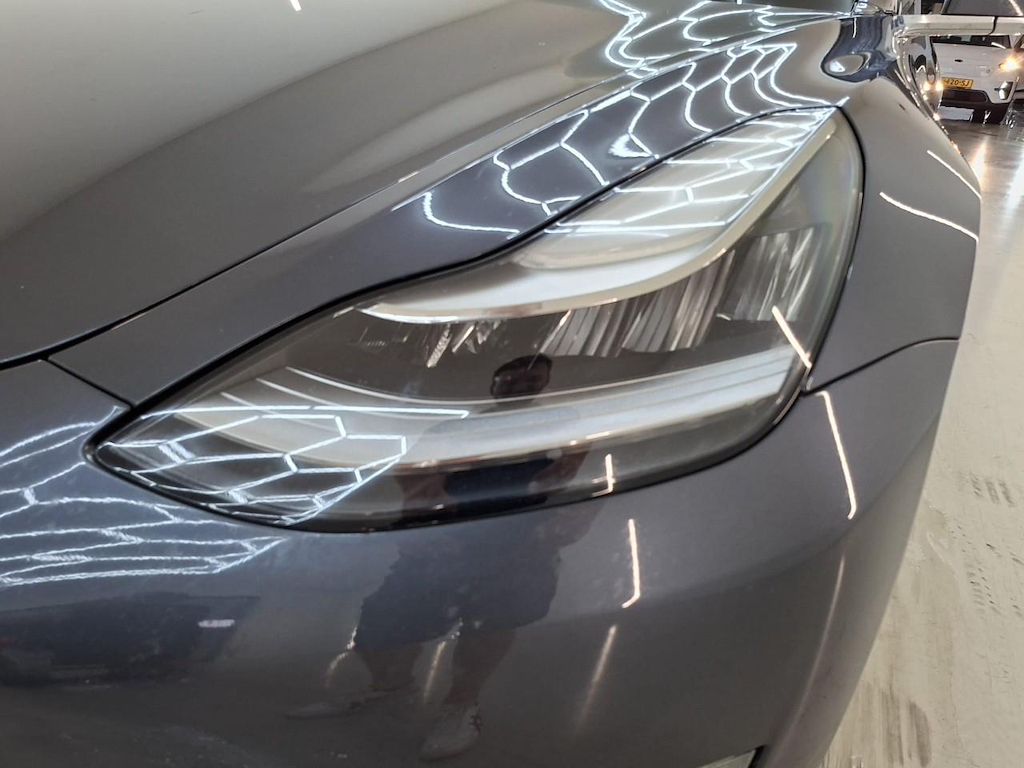 Foto 5 van Tesla Model 3